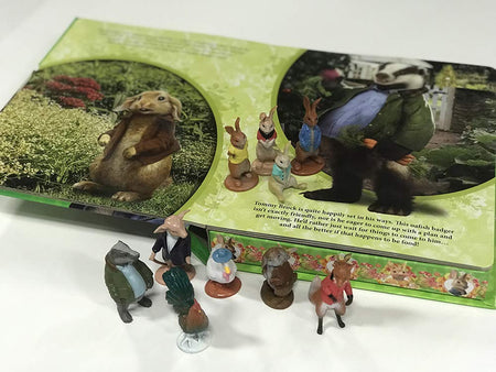 PD BUSY BOOK: PETER RABBIT - Agenda Bookshop